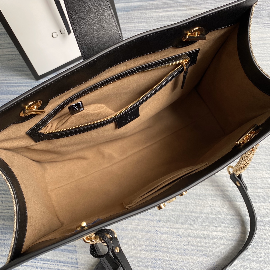 479197 Padlock medium GG shoulder bag GUCCI