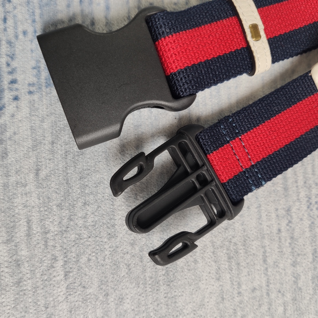 GUCCI Gucci Print leather belt bag, 493869 