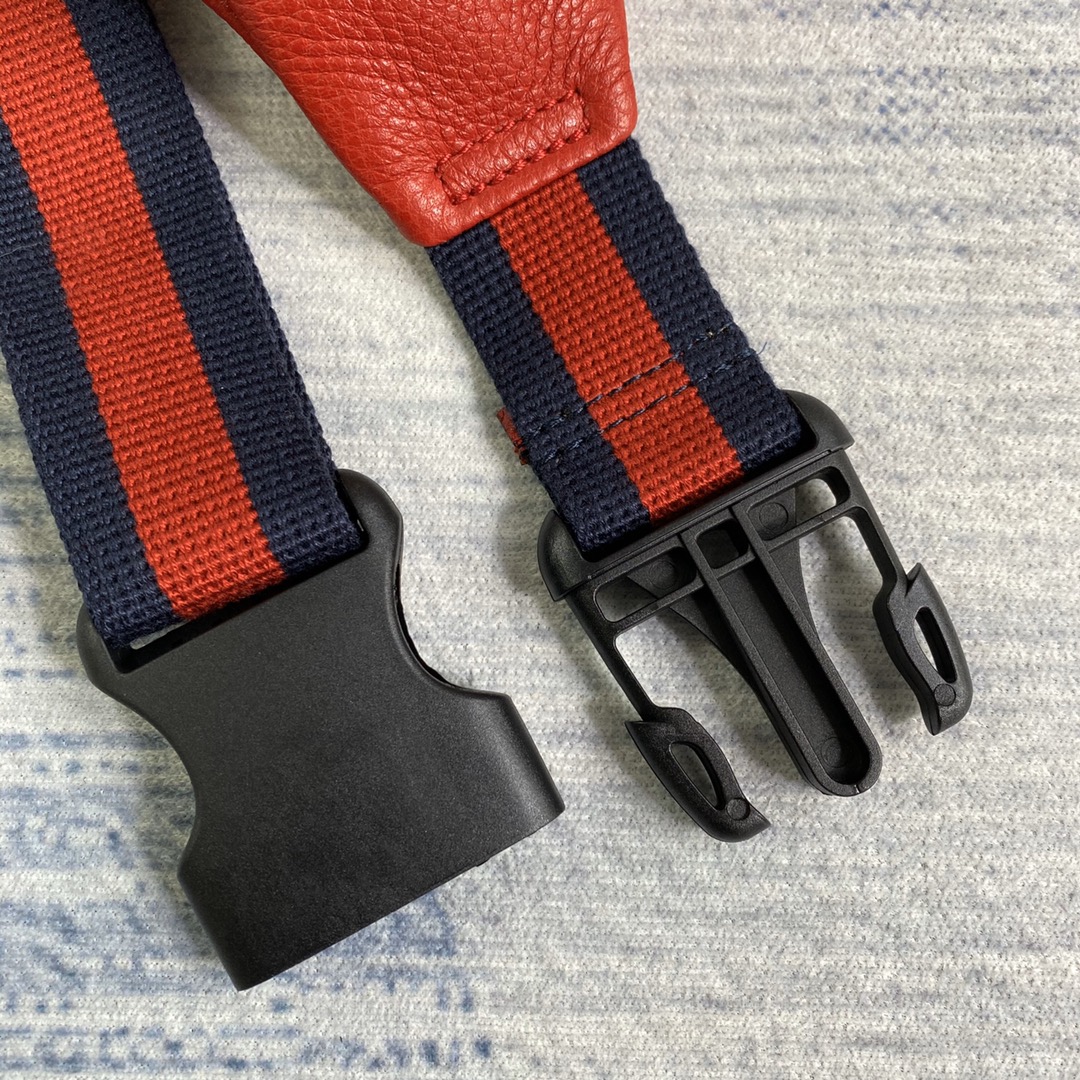 GUCCI Gucci Print leather belt bag, 493869 