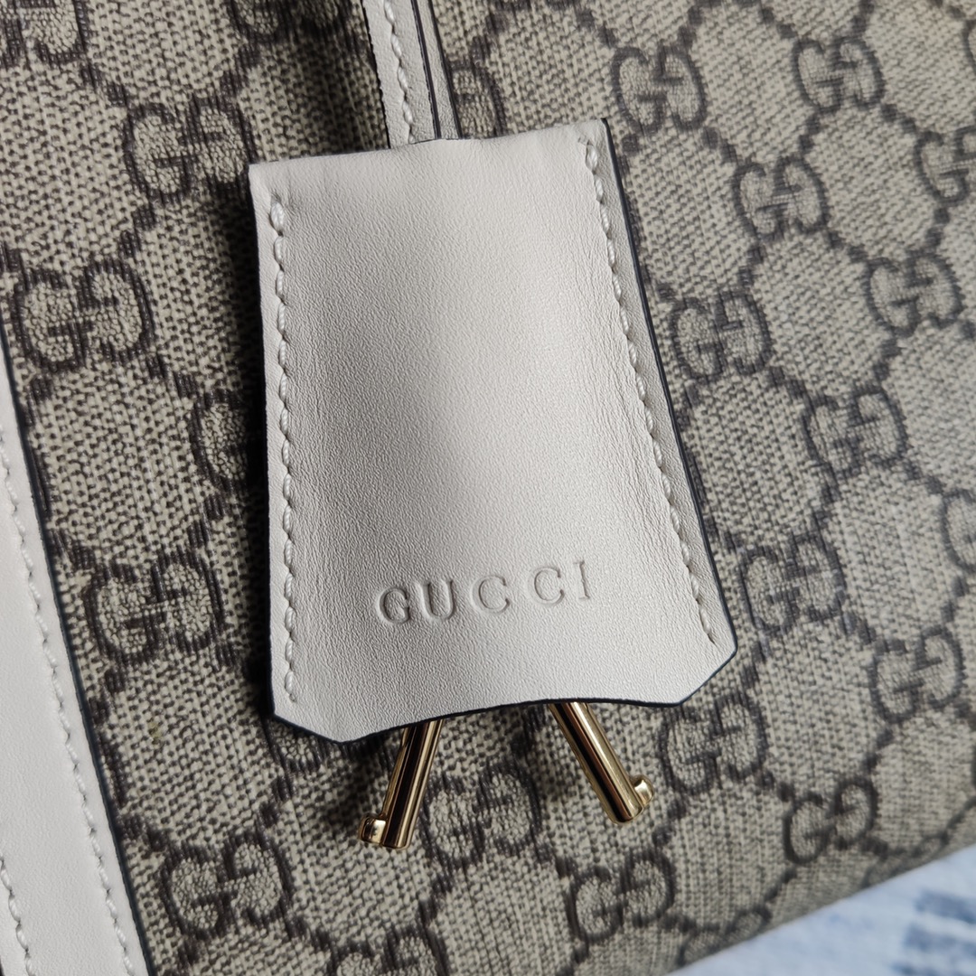 479197 Padlock medium GG shoulder bag GUCCI