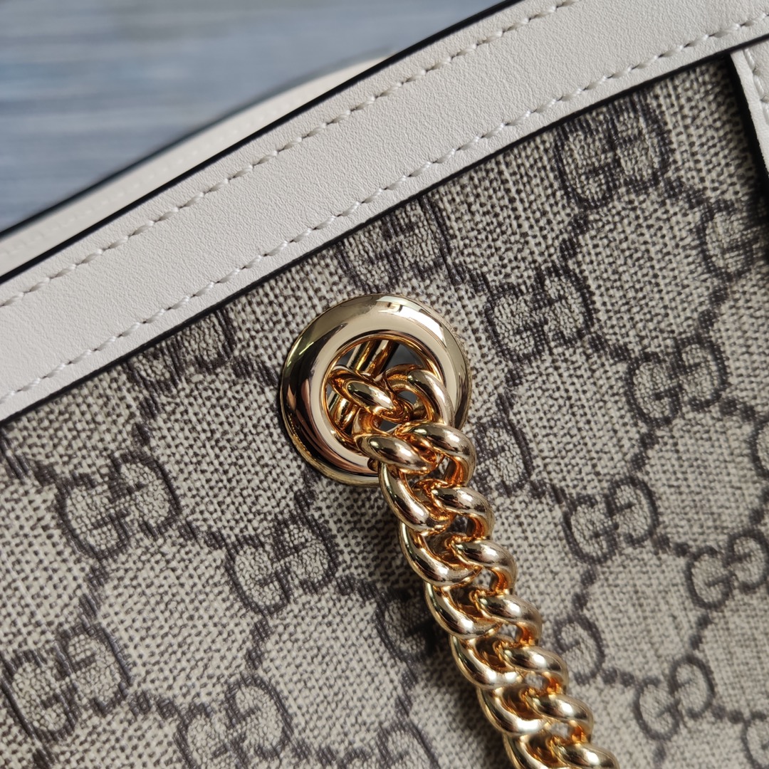 479197 Padlock medium GG shoulder bag GUCCI