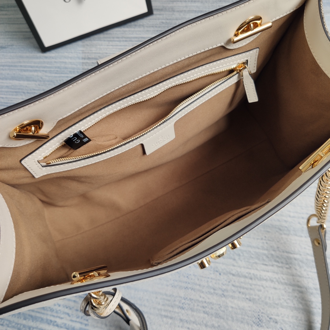 479197 Padlock medium GG shoulder bag GUCCI