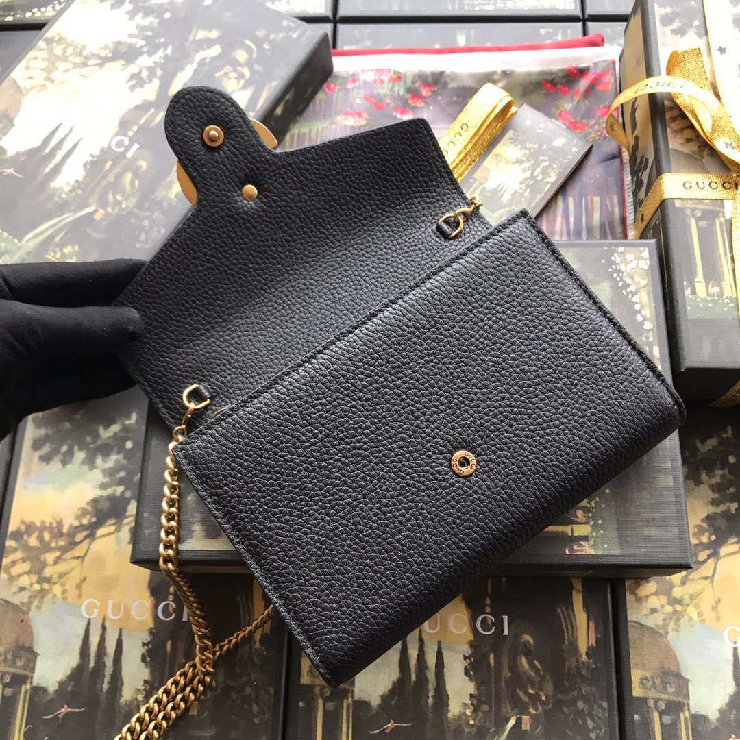 401232 GUCCI GG Marmont leather mini chain bag