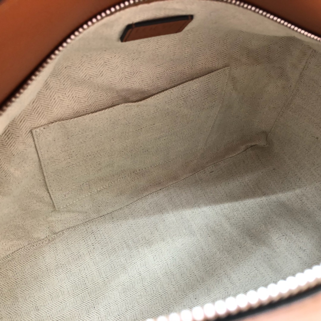 Large Puzzle bag in classic calfskin, loewe bag