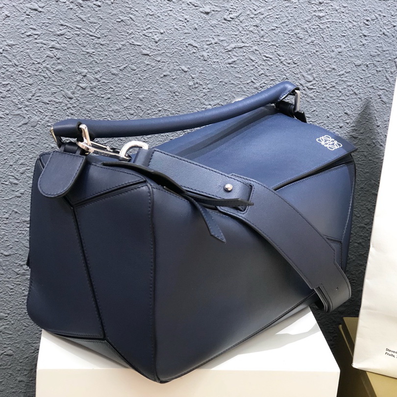 Large Puzzle bag in classic calfskin, loewe bag