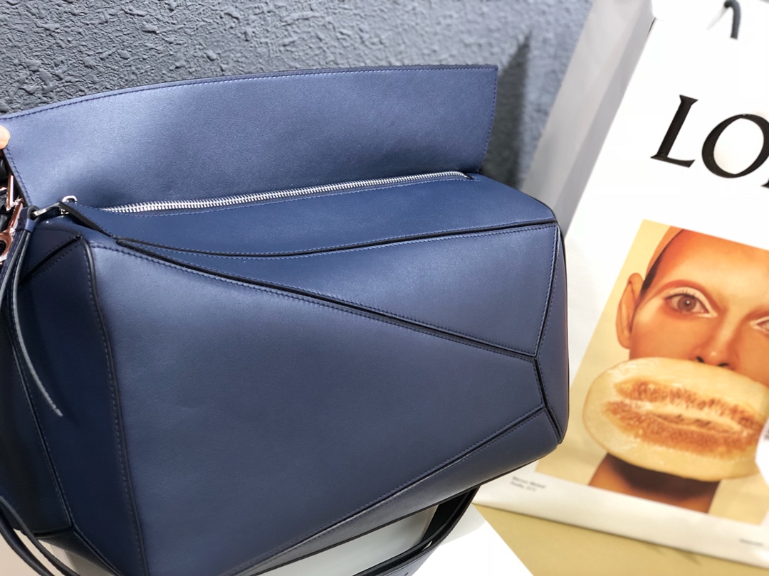 Large Puzzle bag in classic calfskin, loewe bag