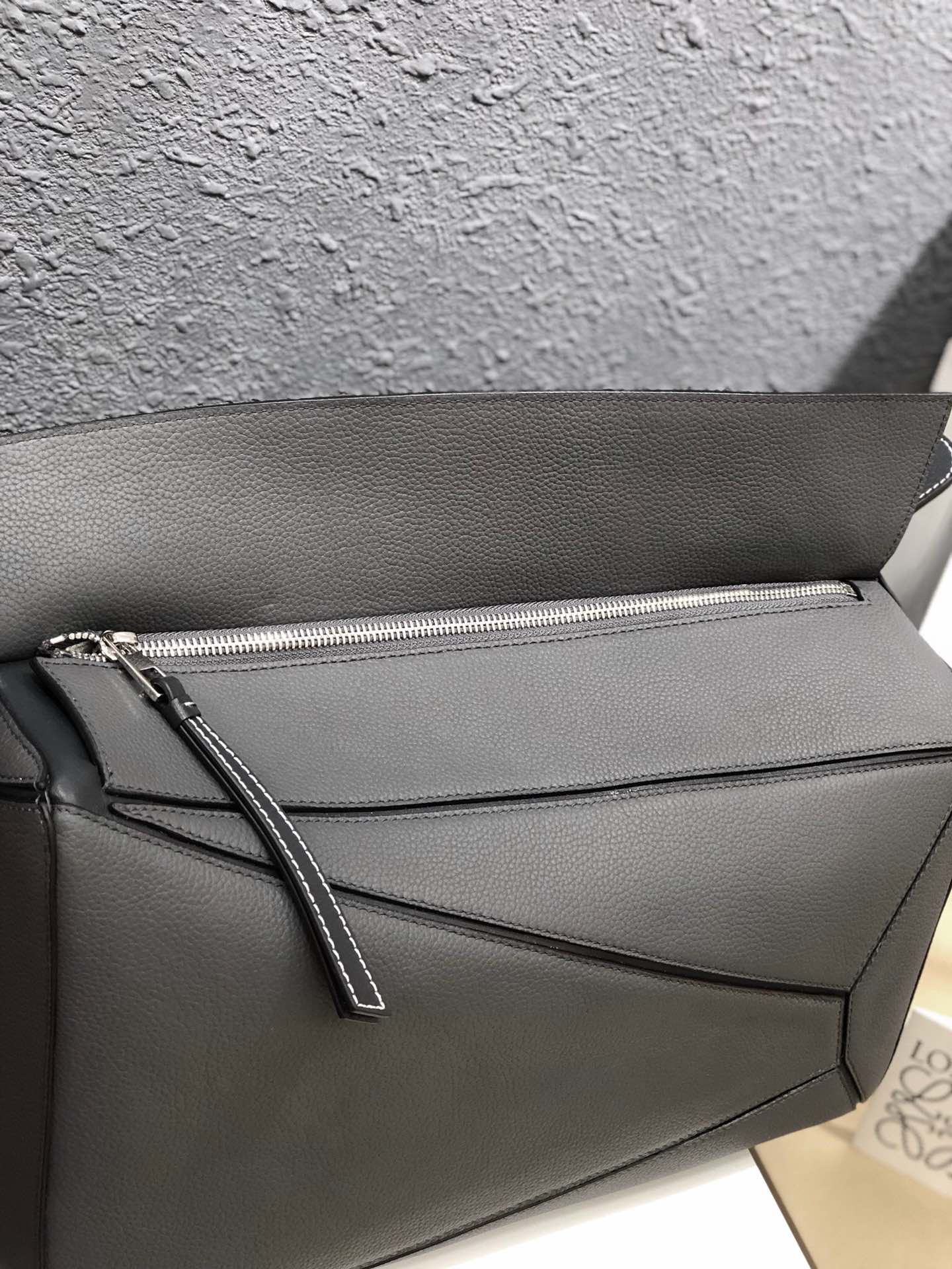 Large Puzzle bag in classic calfskin, loewe bag