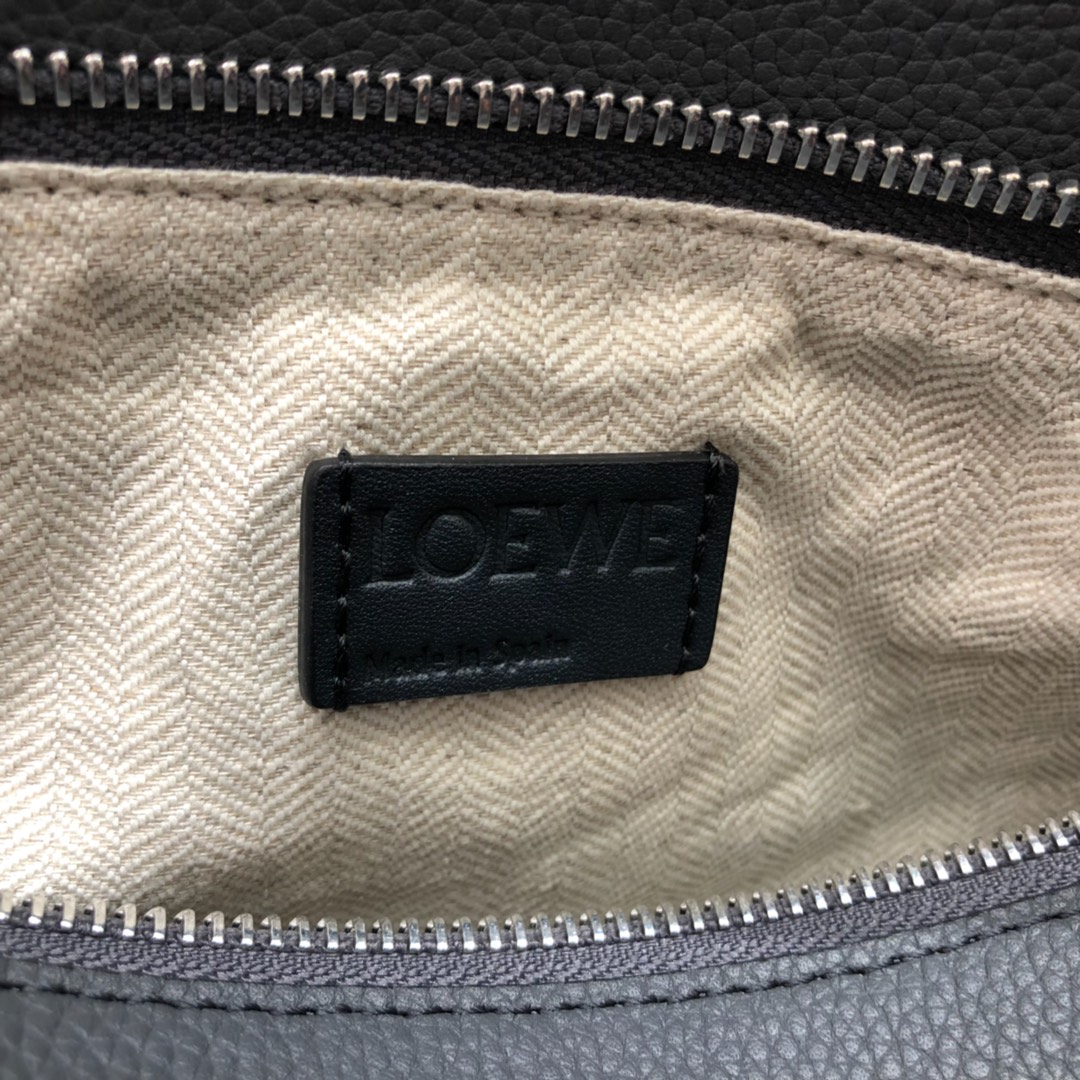 Large Puzzle bag in classic calfskin, loewe bag