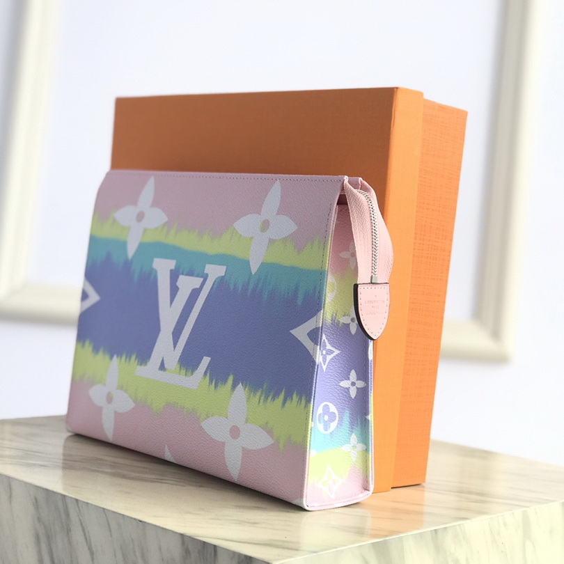M69137 LV ESCALE POCHE TOILETTE 26, Louis Vuitton LV Women - Travel - All Luggage and Accessories
