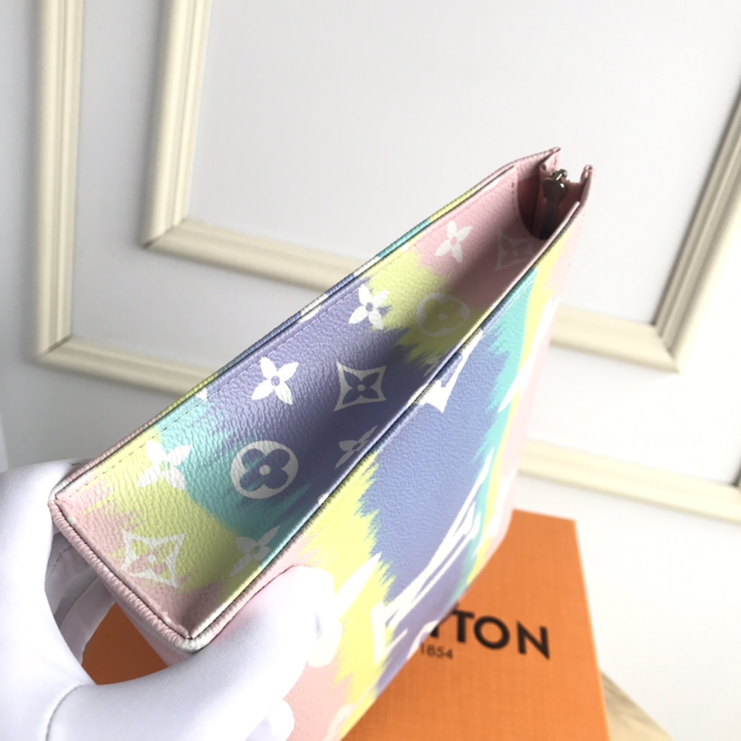 M69137 LV ESCALE POCHE TOILETTE 26, Louis Vuitton LV Women - Travel - All Luggage and Accessories