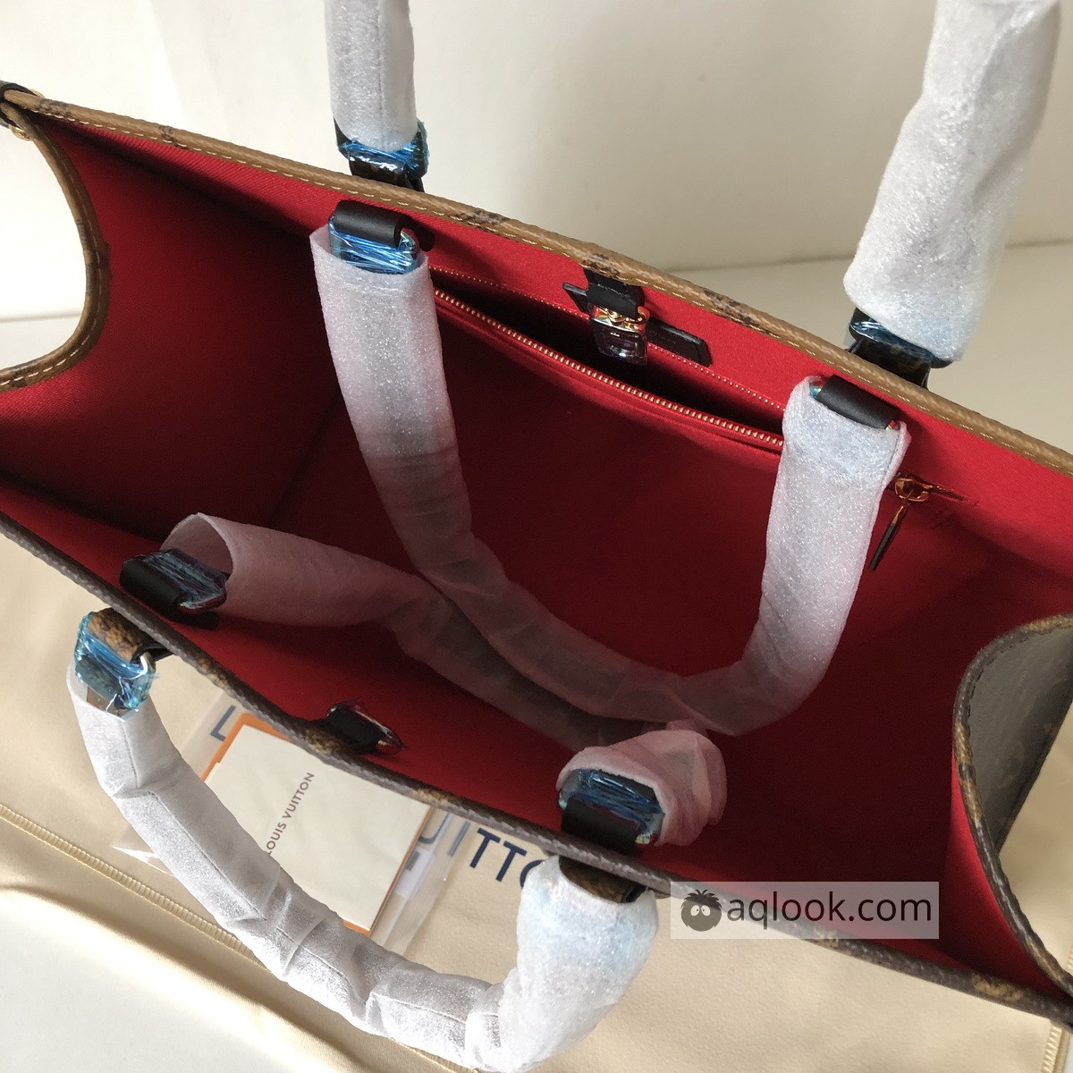 M45321 ONTHEGO MM, Louis Vuitton LV Shoulder Bags & Totes