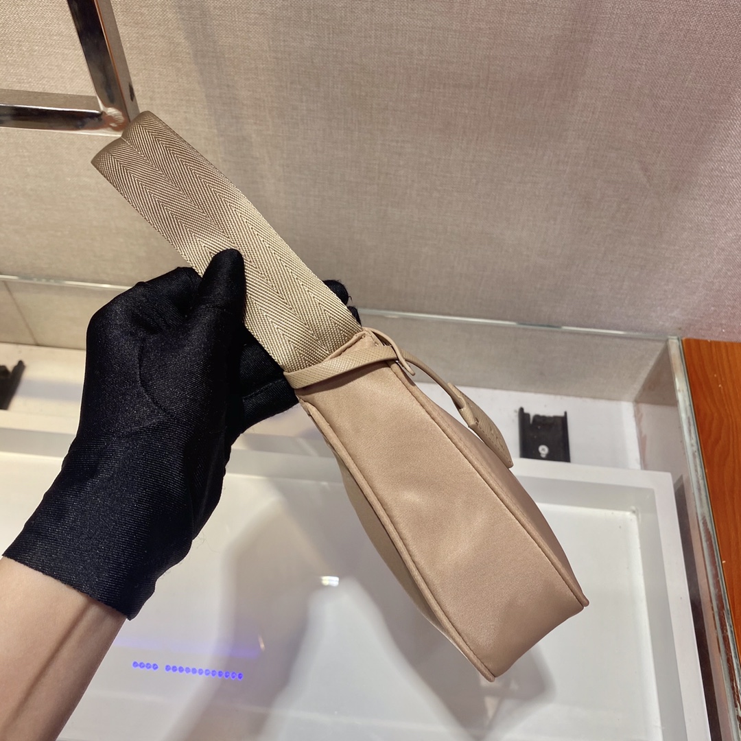 Re-Edition 2000 Nylon Mini Bag, 1NE515 Prada