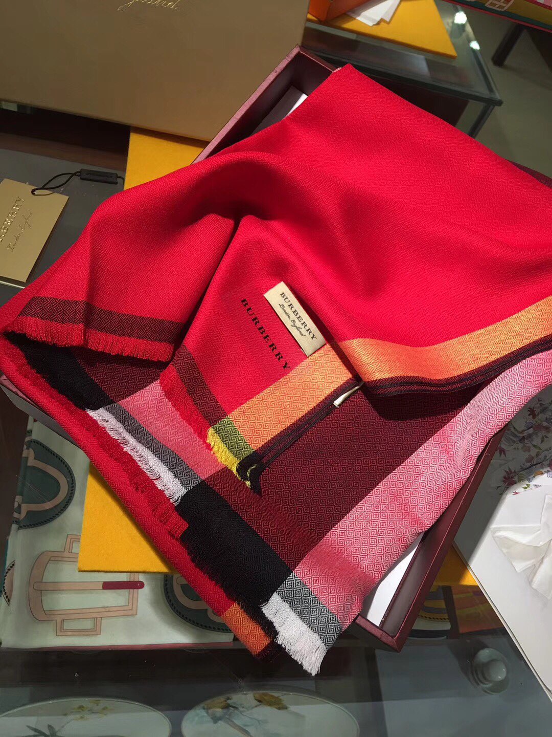 The Classic Check Cashmere Scarf, Burberry Scarves