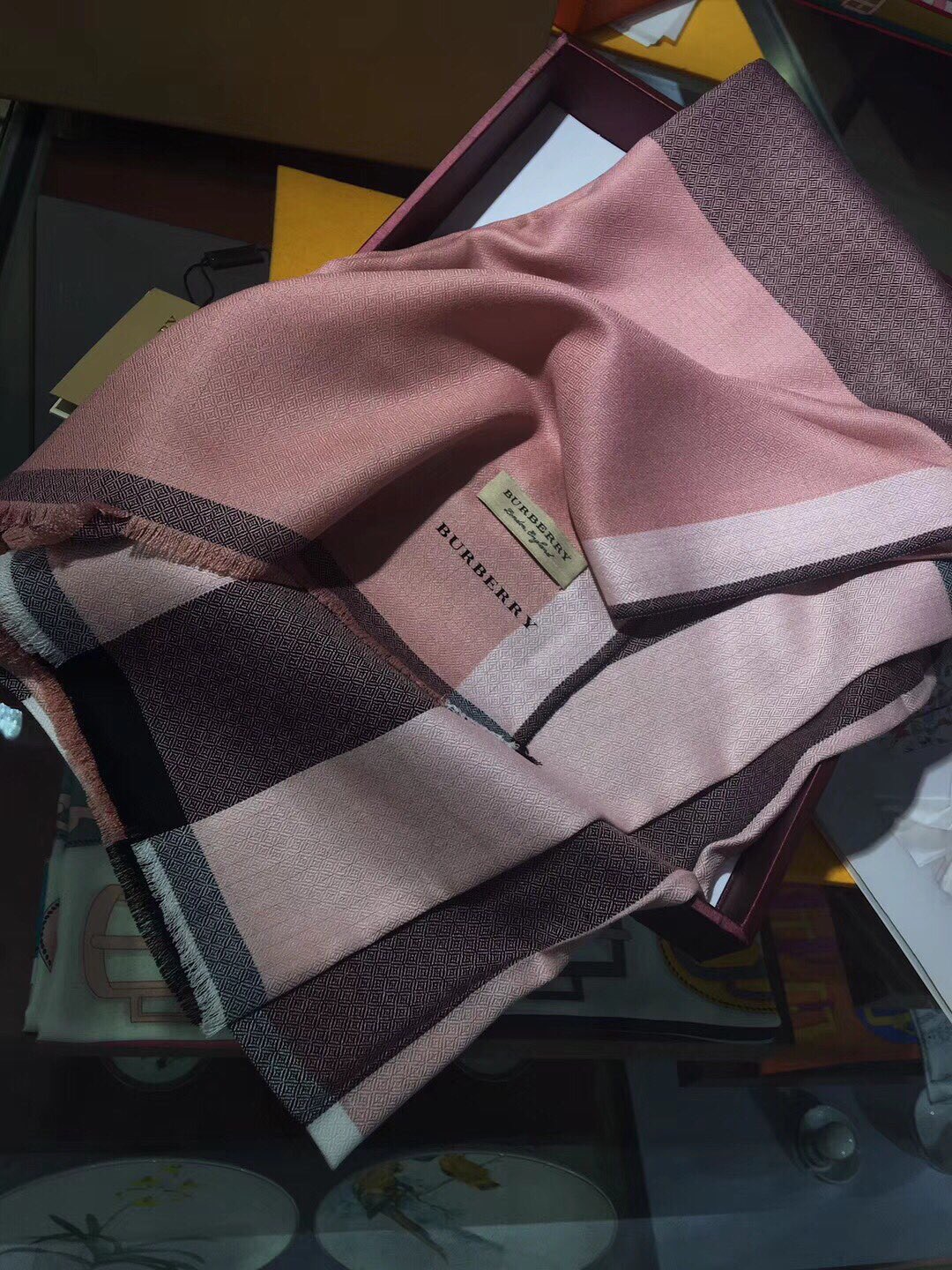 The Classic Check Cashmere Scarf, Burberry Scarves