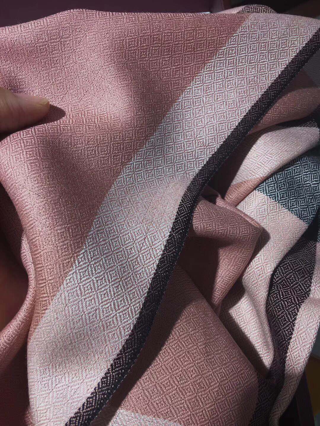 The Classic Check Cashmere Scarf, Burberry Scarves