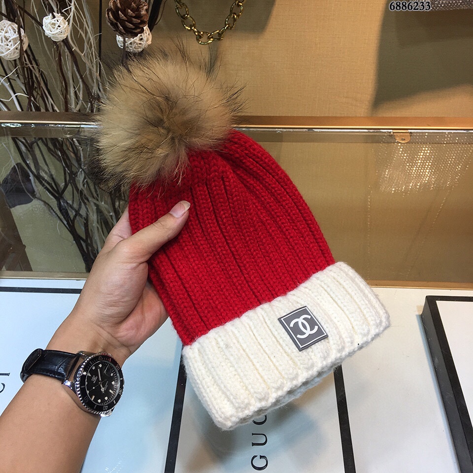 Chanel Skullies & Beanies, Hats