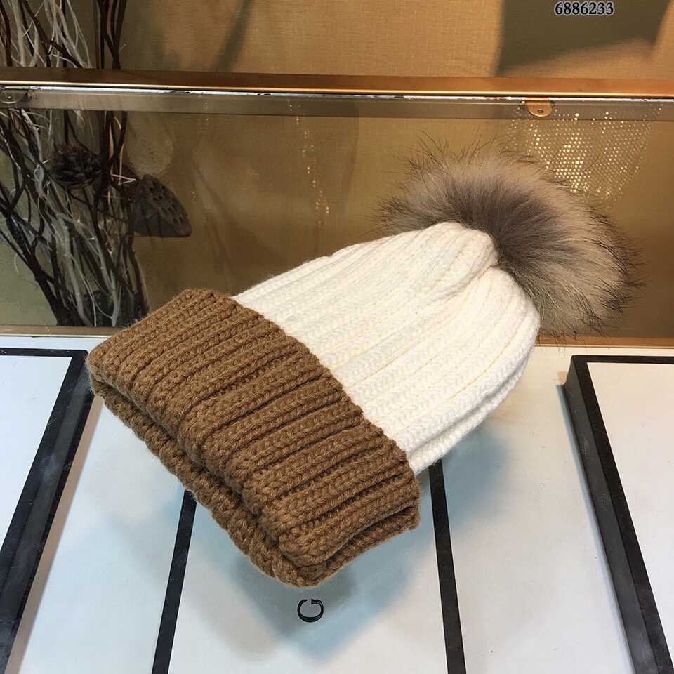 Chanel Skullies & Beanies, Hats