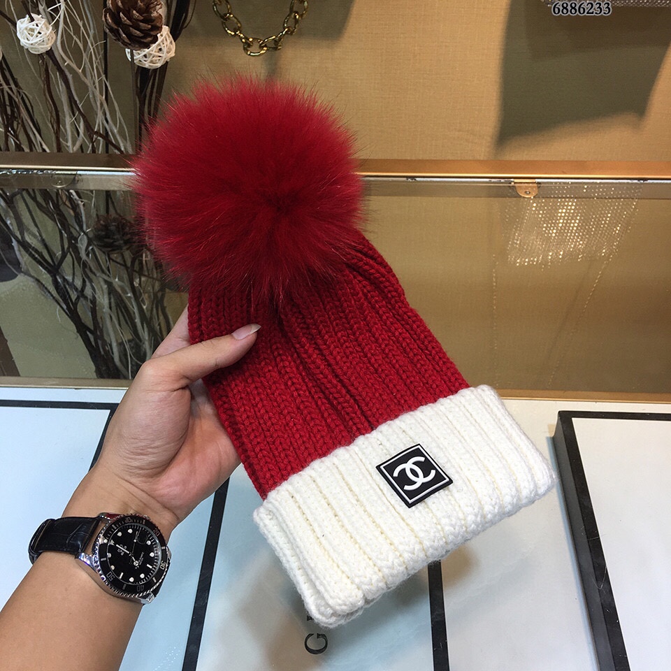 Chanel Skullies & Beanies, Hats