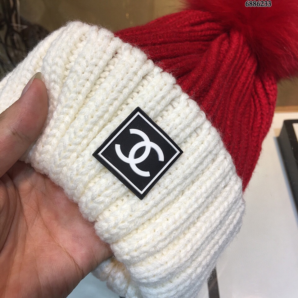 Chanel Skullies & Beanies, Hats