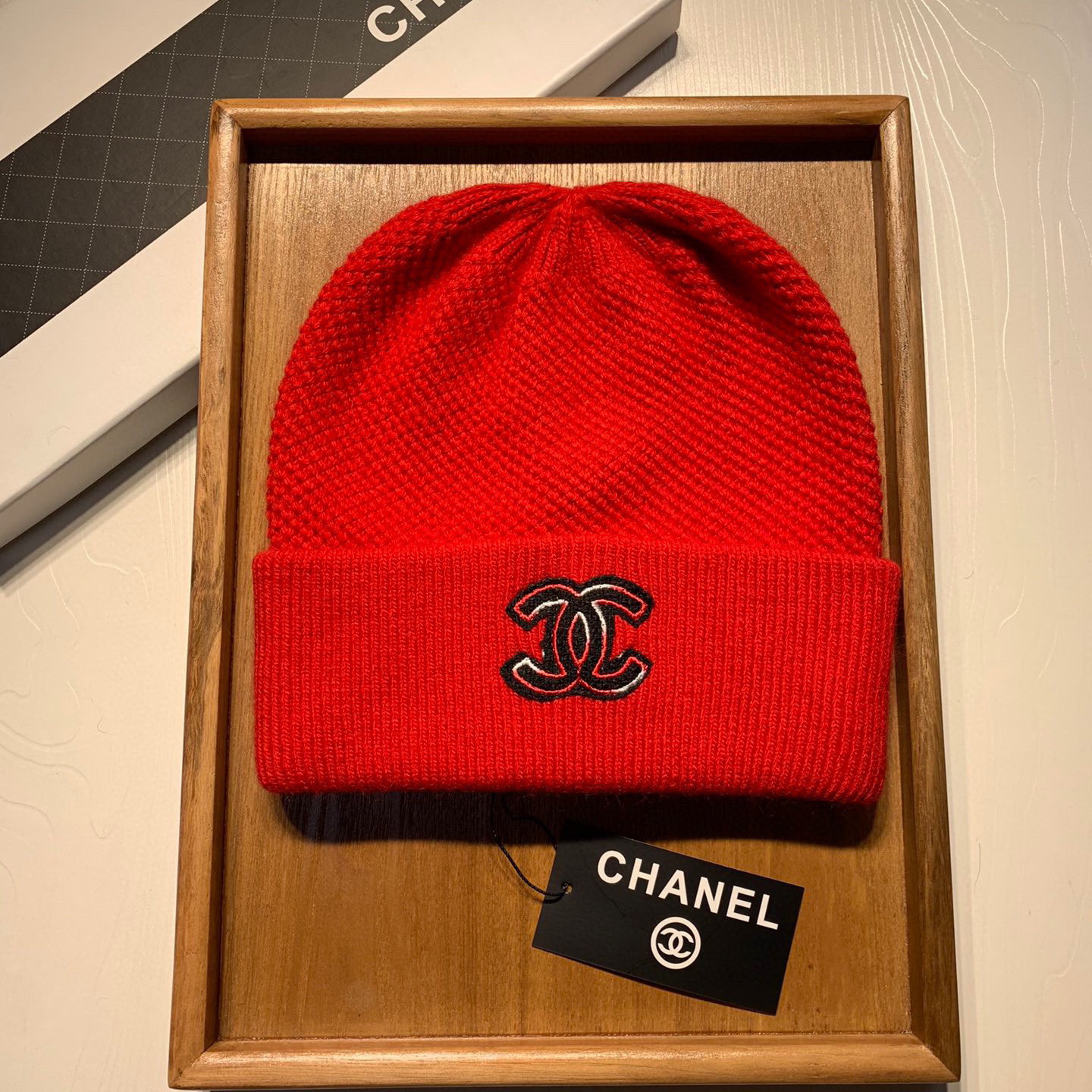 Chanel Skullies & Beanies, Hats