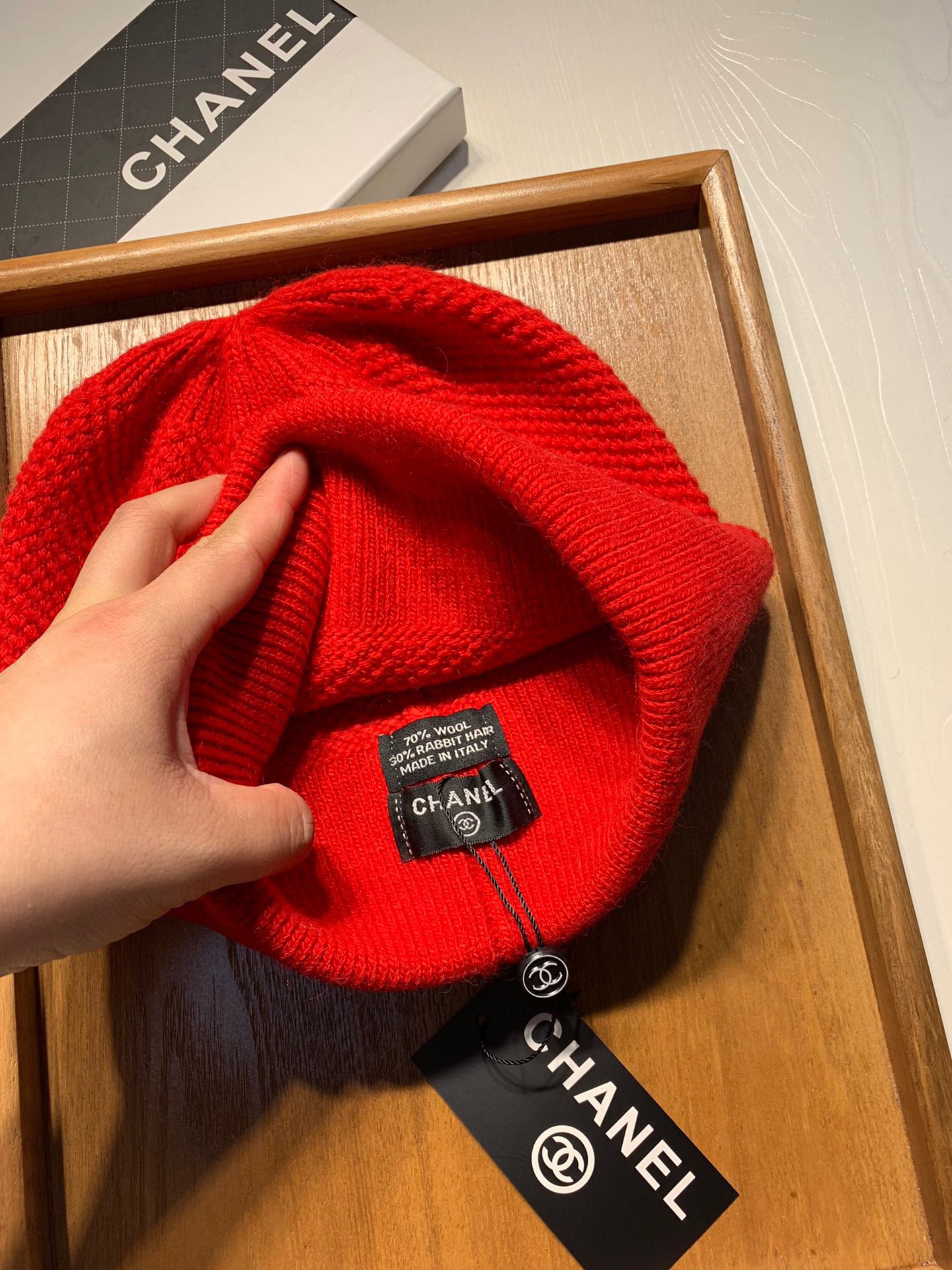 Chanel Skullies & Beanies, Hats