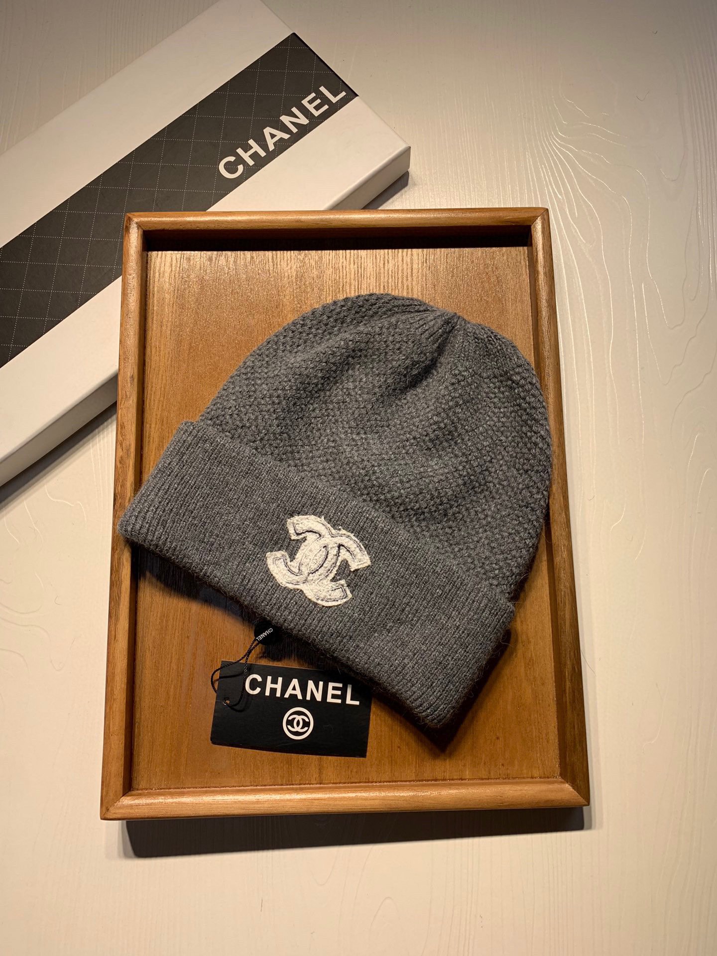 Chanel Skullies & Beanies, Hats
