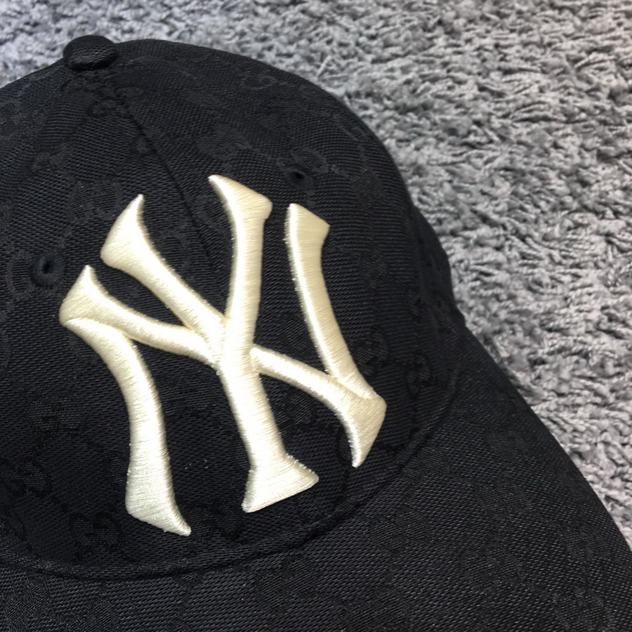 GG canvas baseball hat, GUCCI