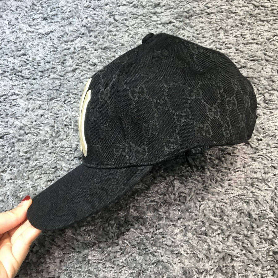 GG canvas baseball hat, GUCCI