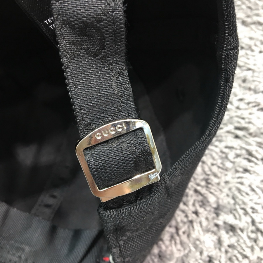 GG canvas baseball hat, GUCCI