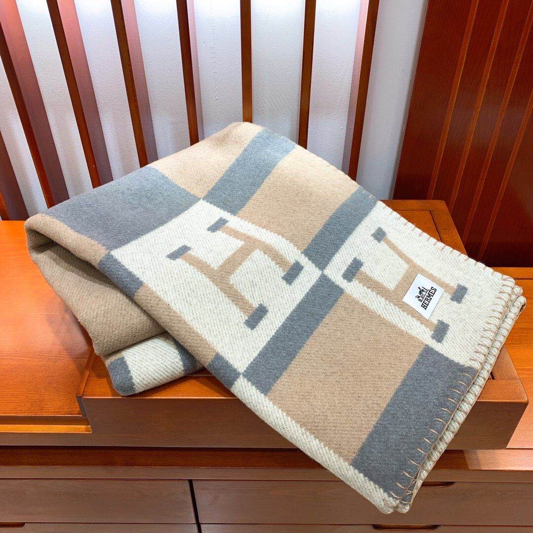 HERMES Blanket
