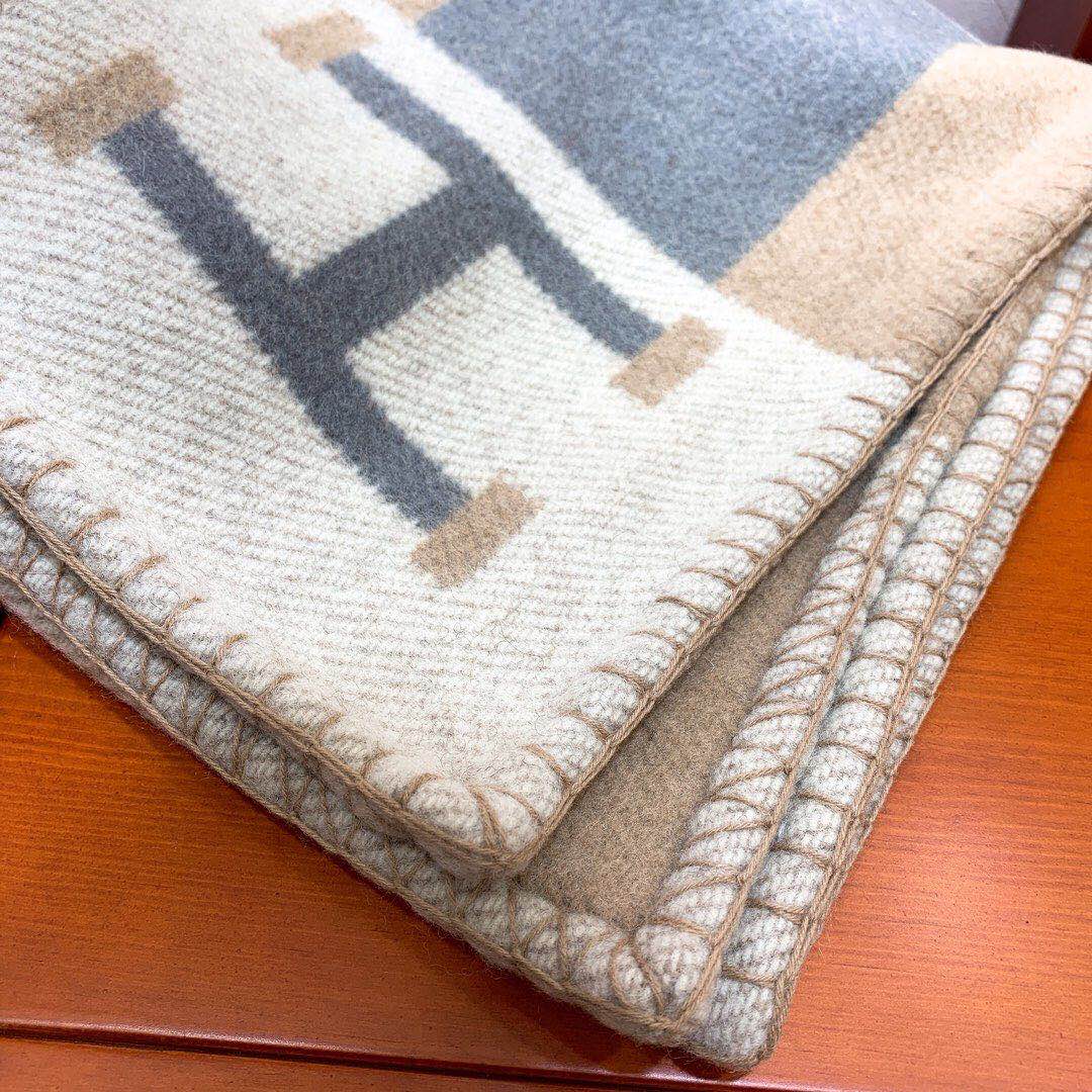 HERMES Blanket