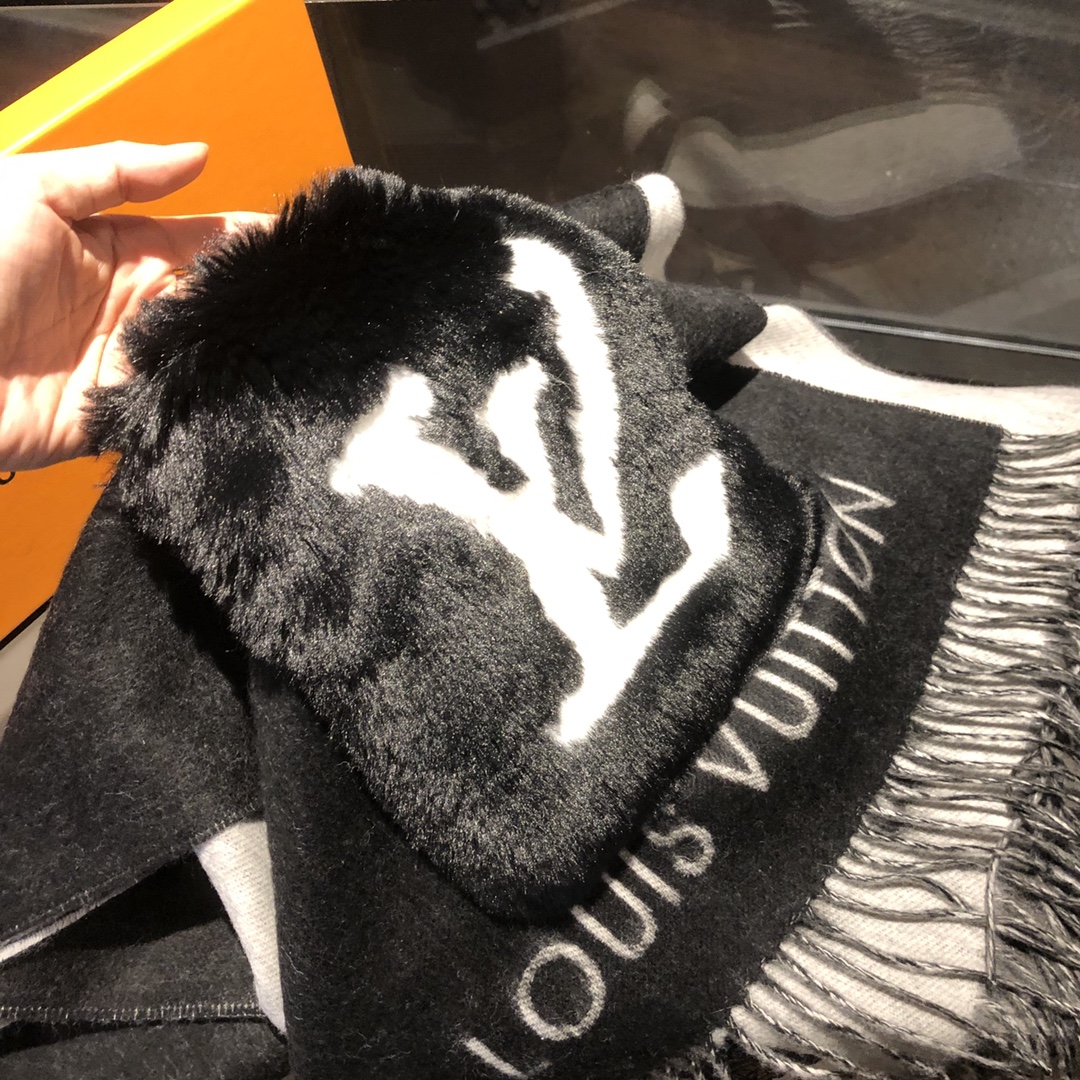 LOUIS VUITTON LV COLD REYKJAVIK SCARF