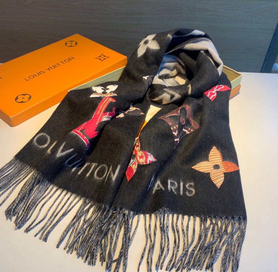 LOUIS VUITTON LV SCARF BE MINDFUL REYKJAVIK