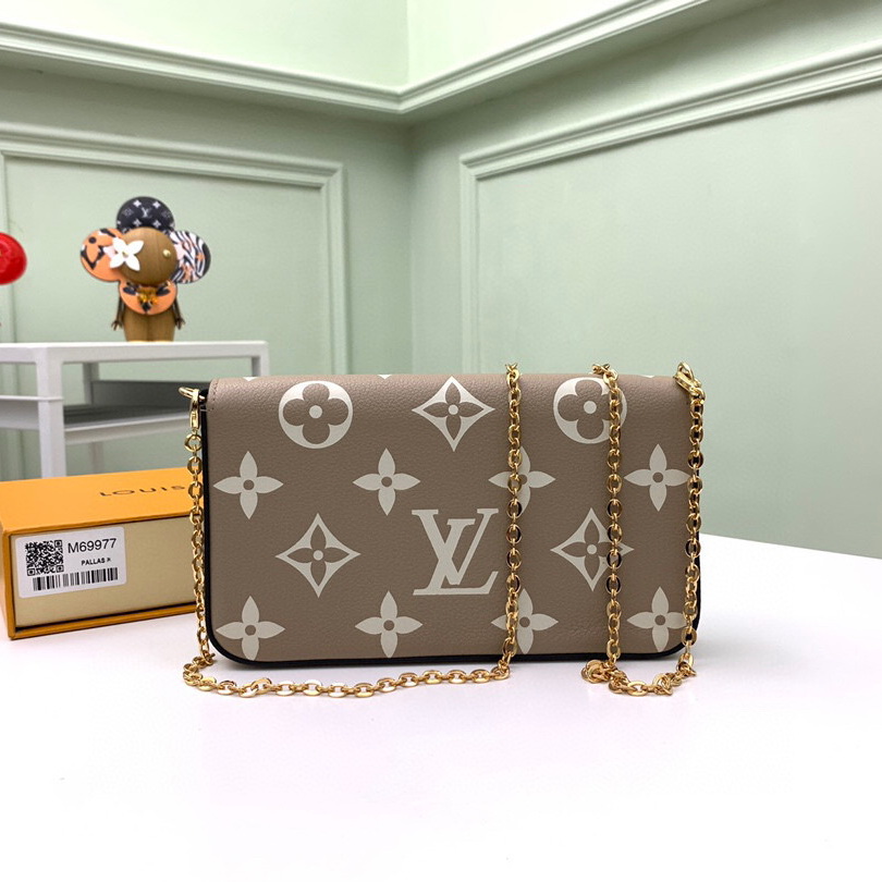 M69977  FÉLICIE POCHETTE, Louis Vuitton LV