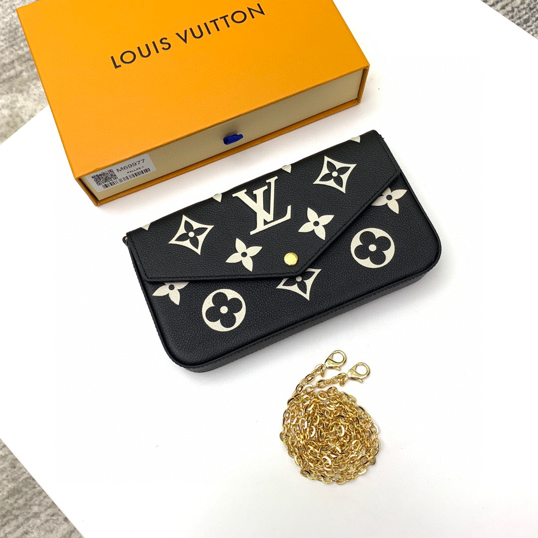 M69977  FÉLICIE POCHETTE, Louis Vuitton LV