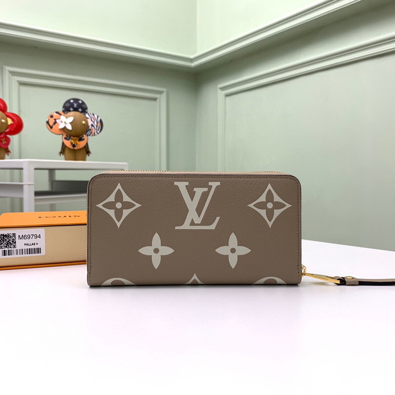 M69794  ZIPPY WALLET, Louis Vuitton LV