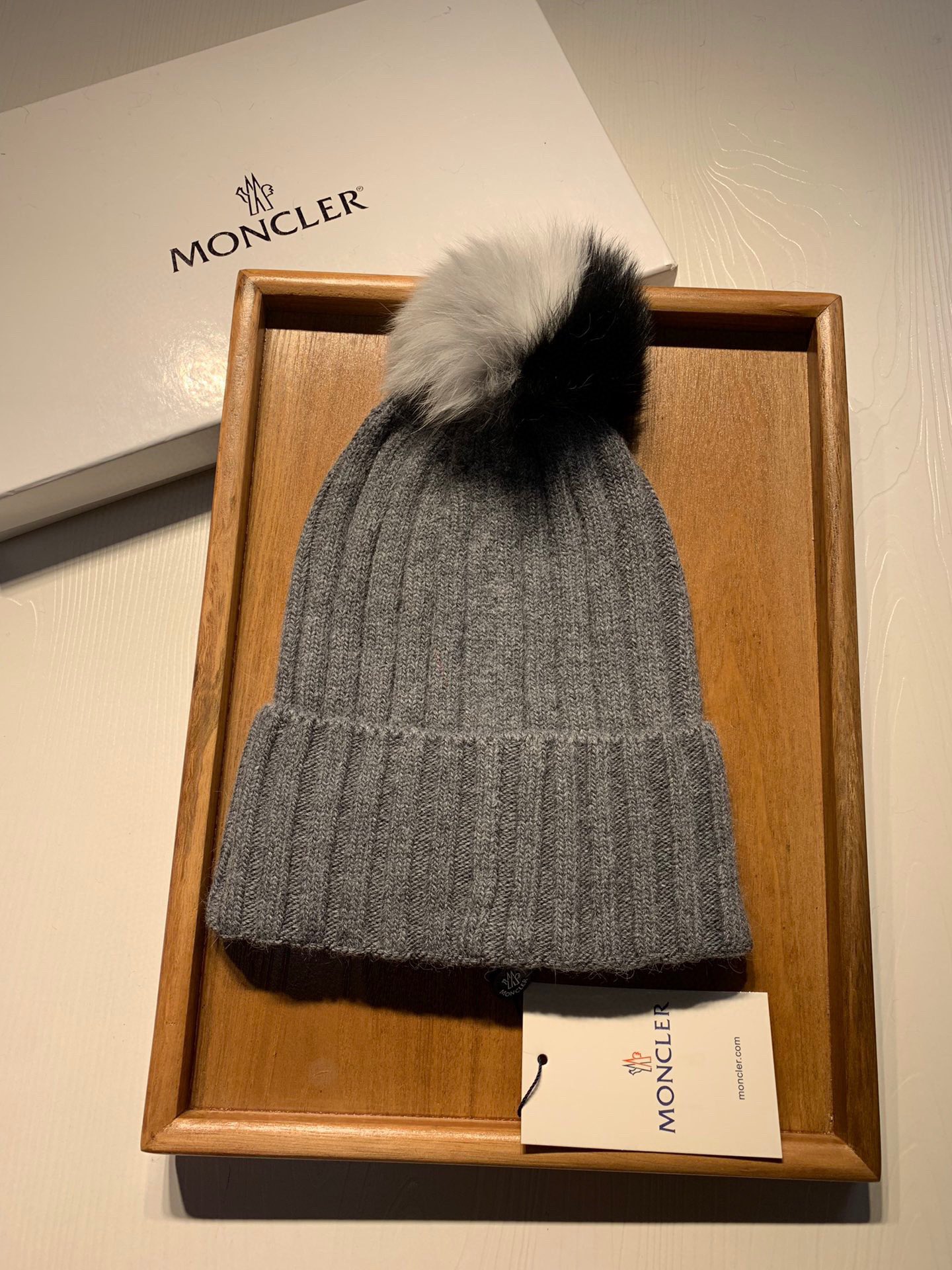 Moncler SKULLIES & BEANIES
