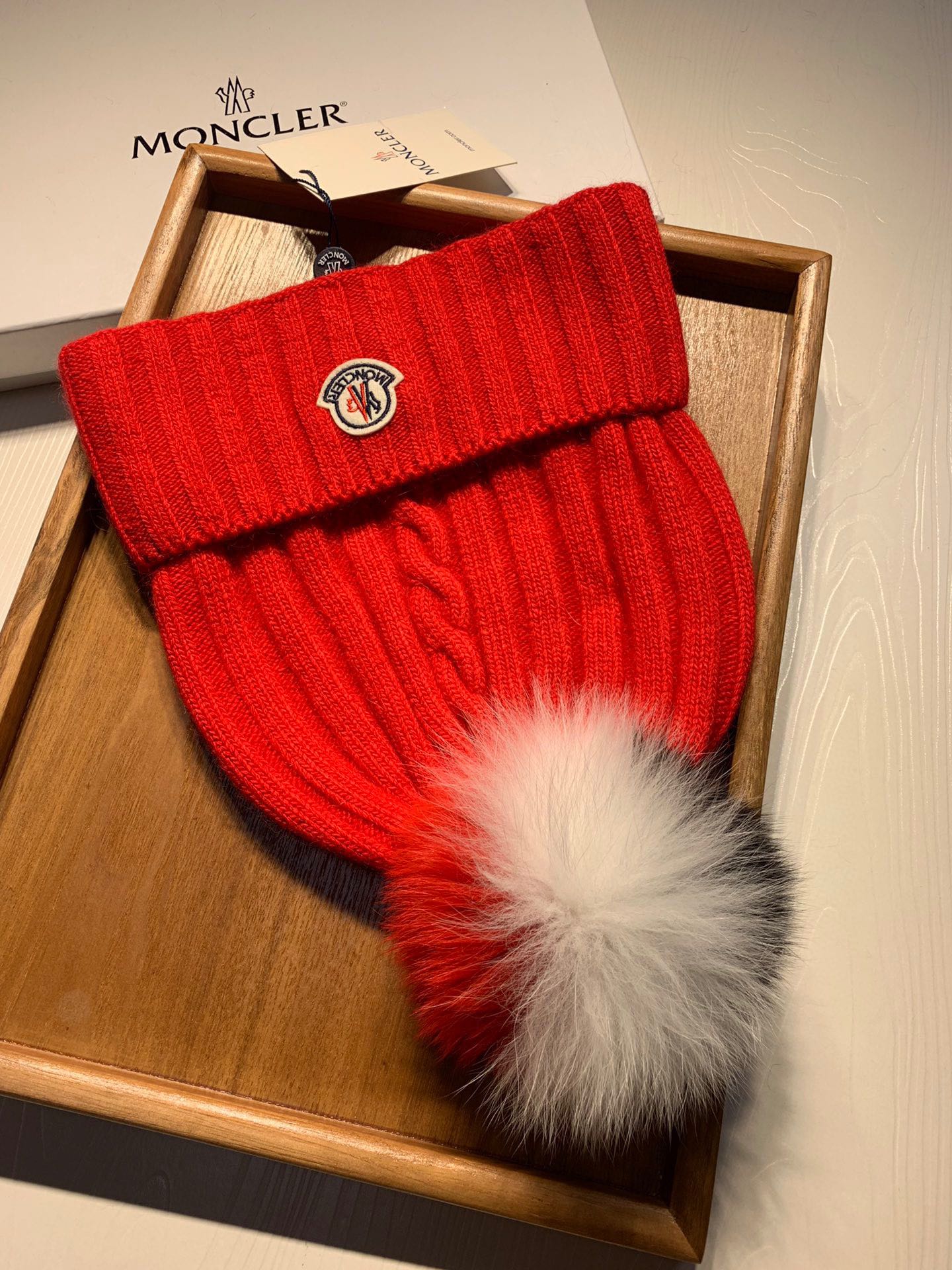 Moncler SKULLIES & BEANIES