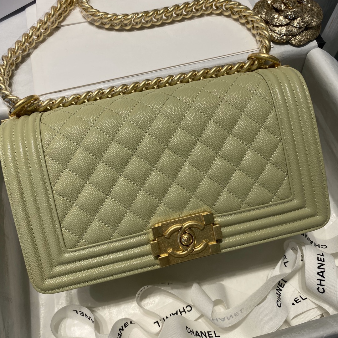 A67086, CHANEL BOY CHANEL HANDBAG, GRAINED CALFSKIN / CAVIAR