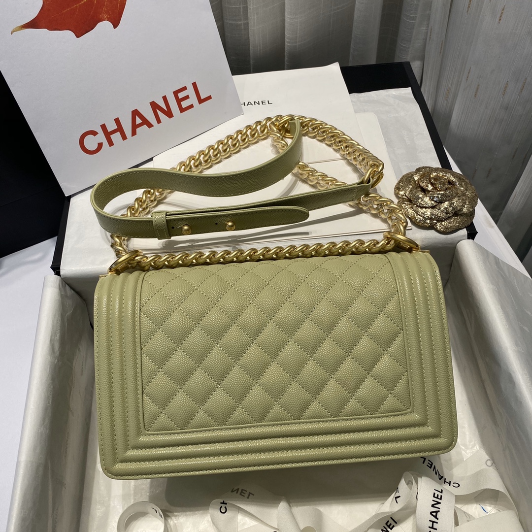 A67086, CHANEL BOY CHANEL HANDBAG, GRAINED CALFSKIN / CAVIAR
