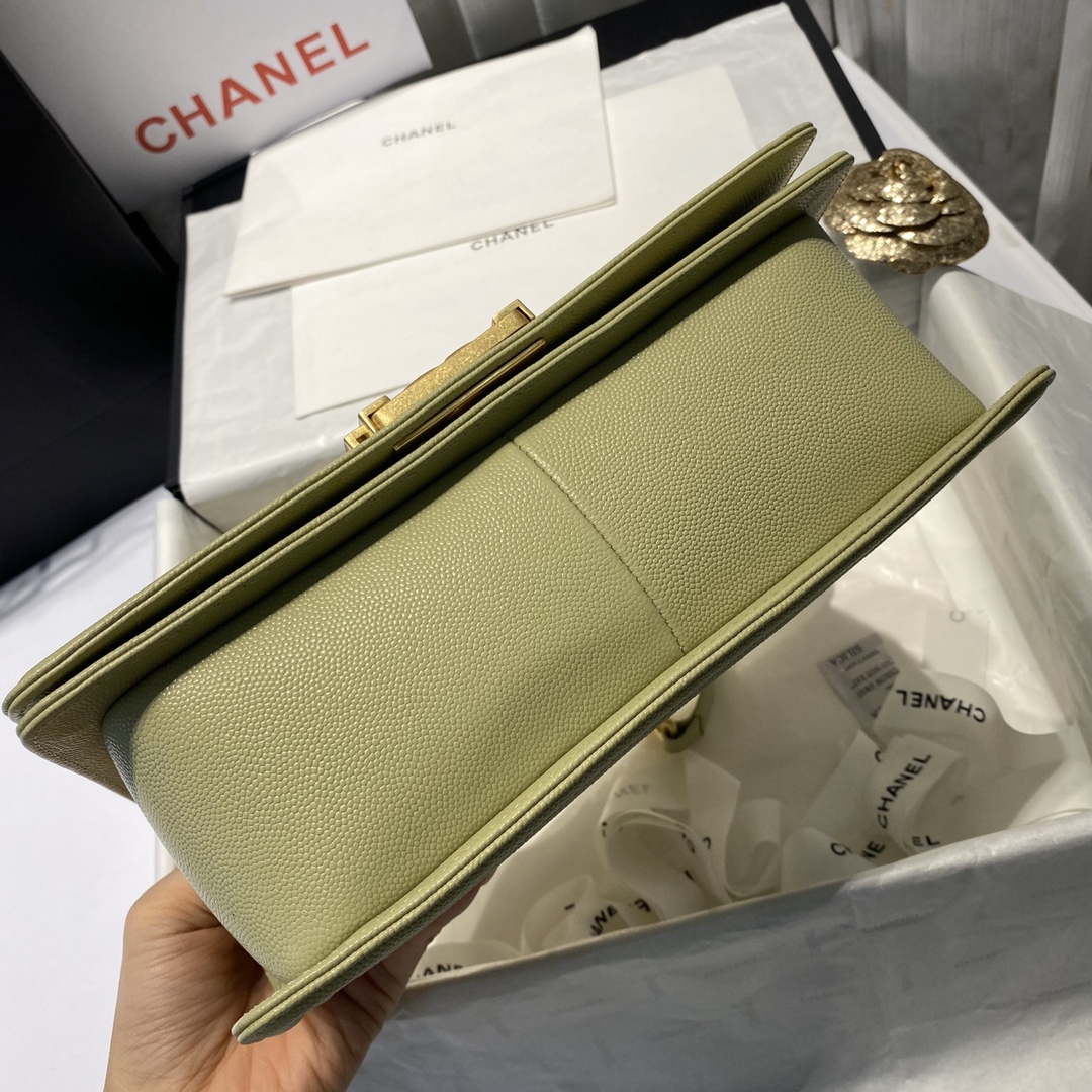 A67086, CHANEL BOY CHANEL HANDBAG, GRAINED CALFSKIN / CAVIAR