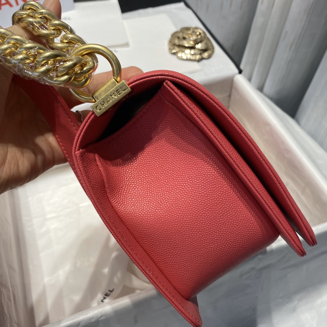 A67086, CHANEL BOY CHANEL HANDBAG, GRAINED CALFSKIN / CAVIAR