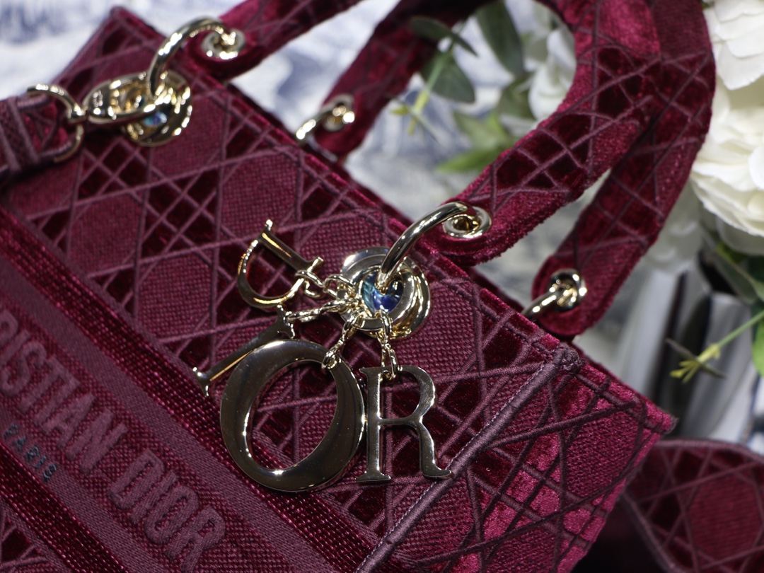 MEDIUM LADY D-LITE BAG