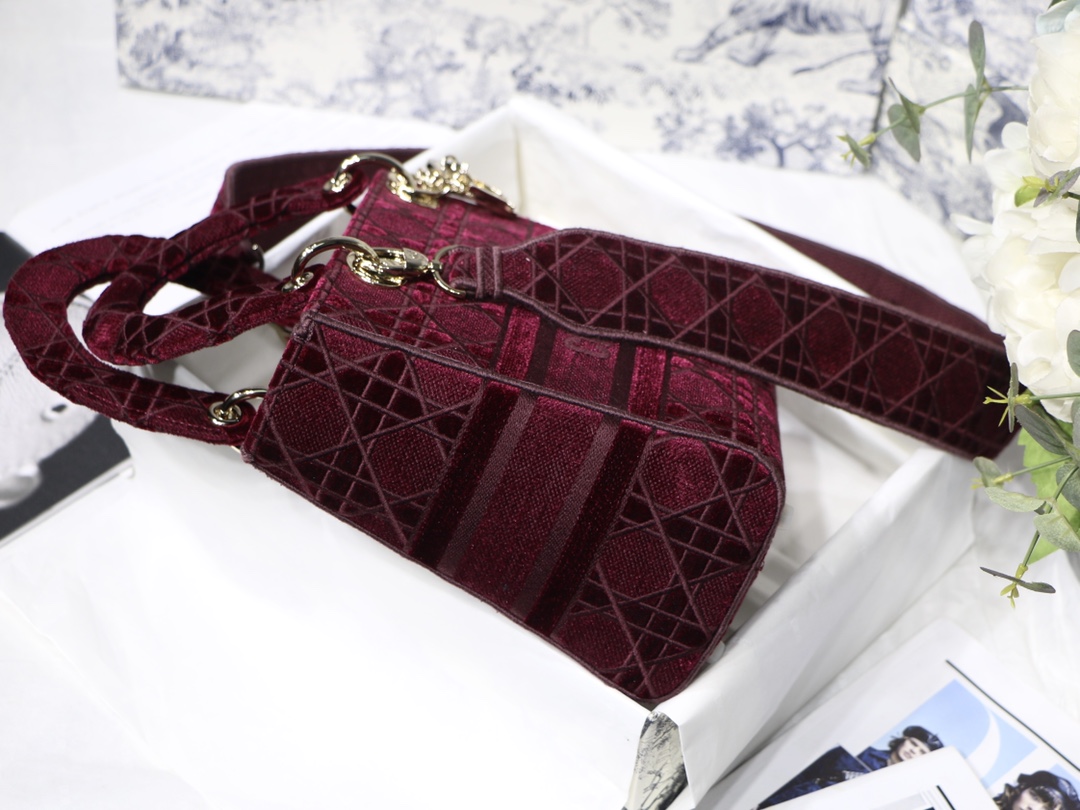 MEDIUM LADY D-LITE BAG