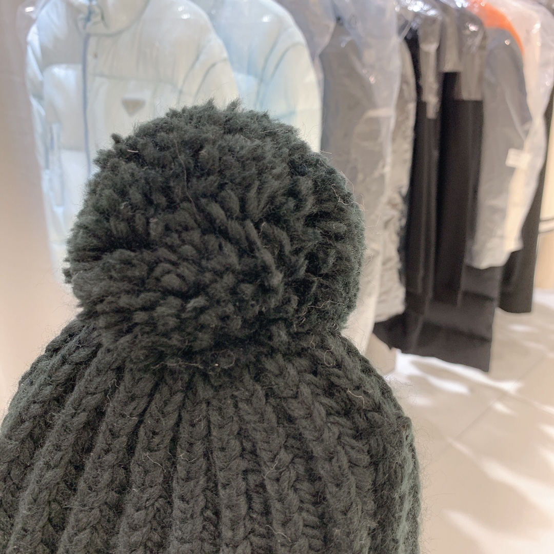Skullies & Beanies, Hats, GUCCI