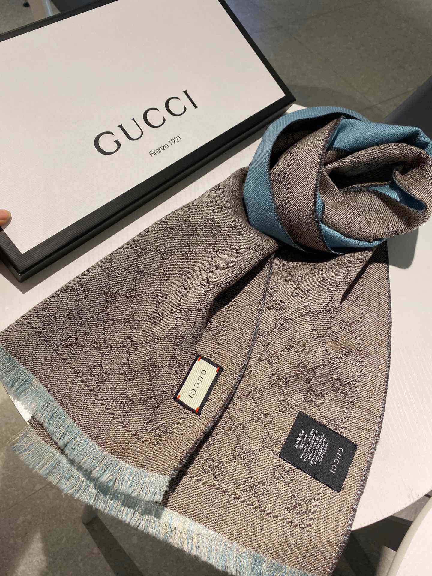 GUCCI SCARVES