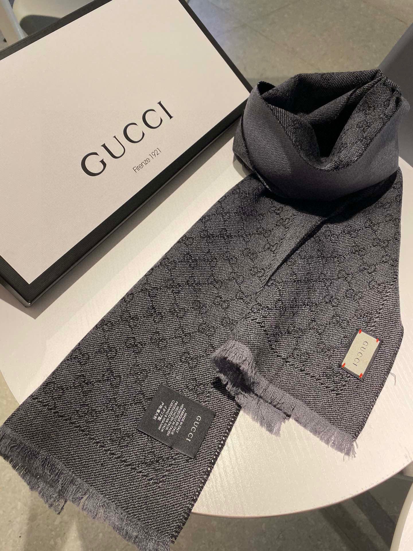 GUCCI SCARVES
