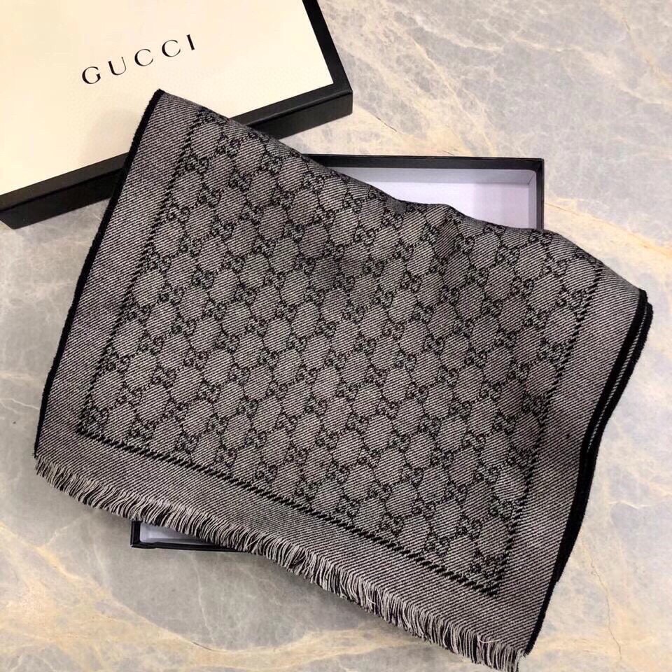 GUCCI SCARVES