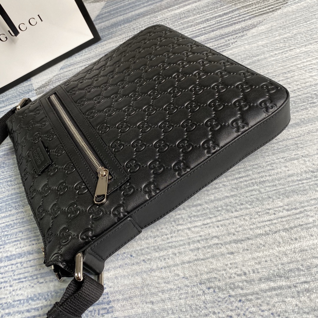 406408 Gucci Gucci Signature leather messenger