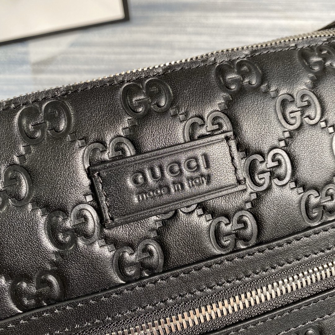 406408 Gucci Gucci Signature leather messenger